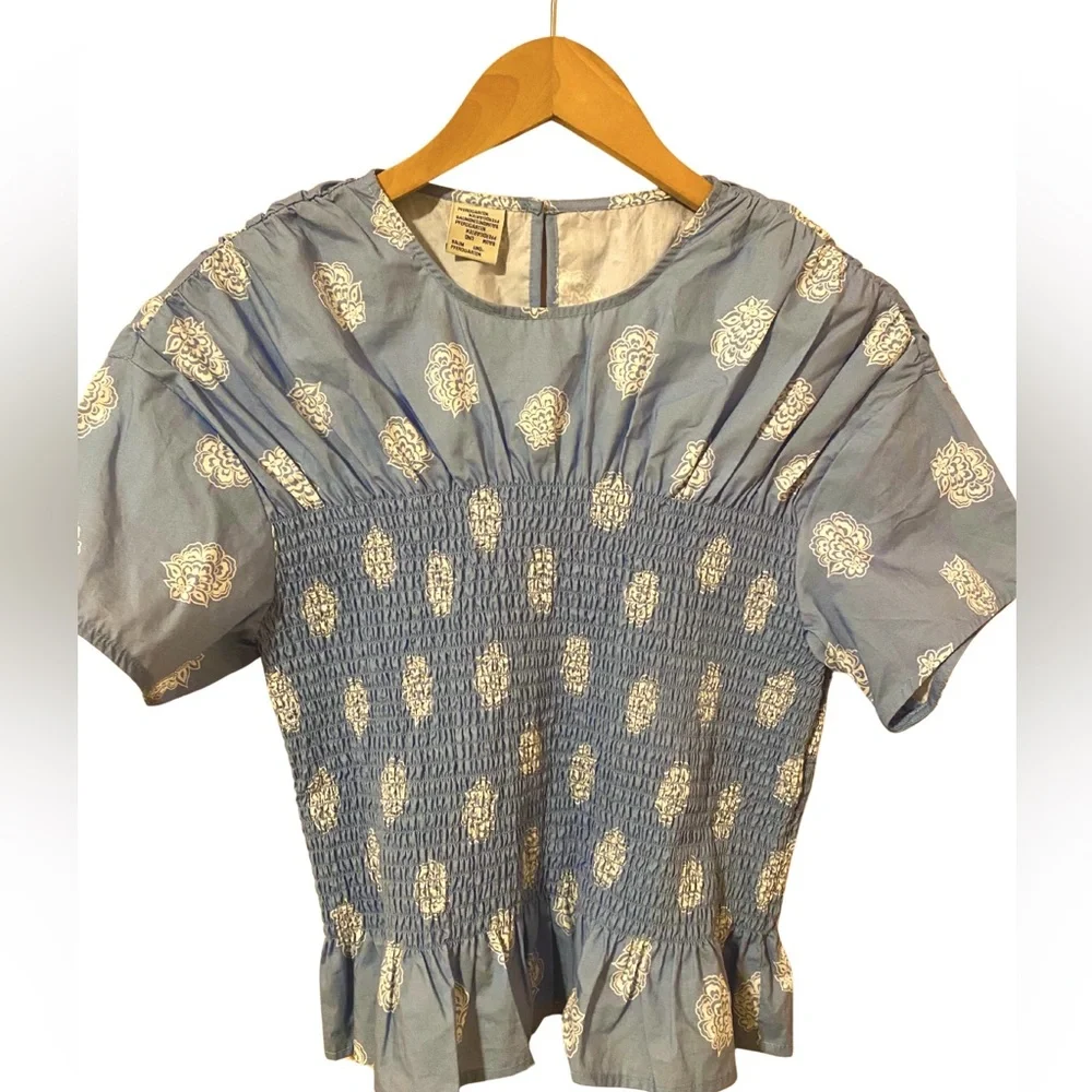 Baum und Pferdgarten mynowa smocked Top in modern blue flower Small / 6 - Picture 3 of 8